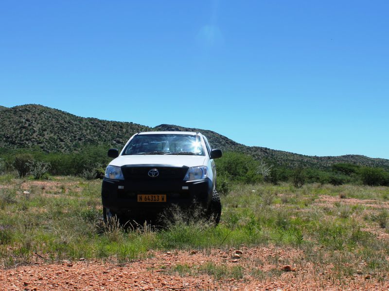 2019 Toyota Hilux Double Cab or Ford 2.2 photo 3