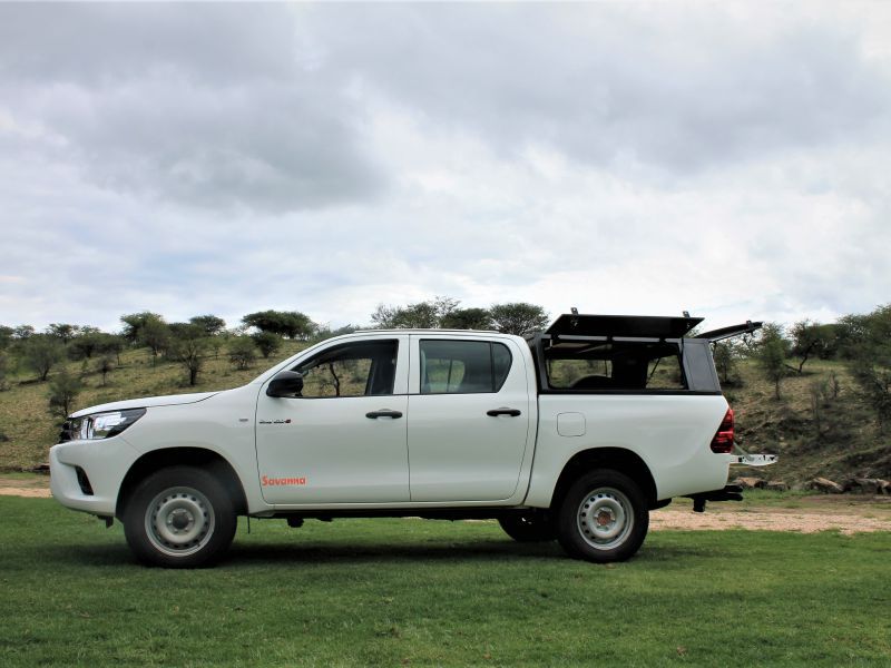 2022 Toyota Hilux photo 2