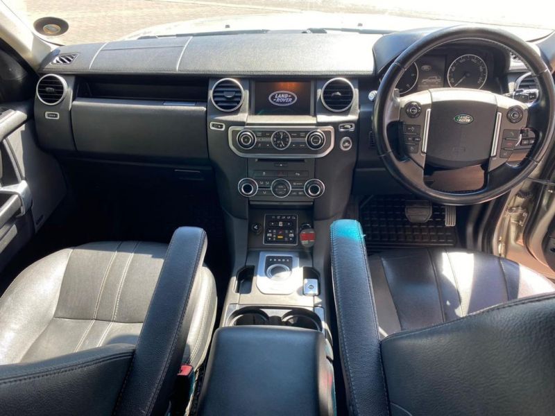 2013 Land Rover Discovery 4 photo 10
