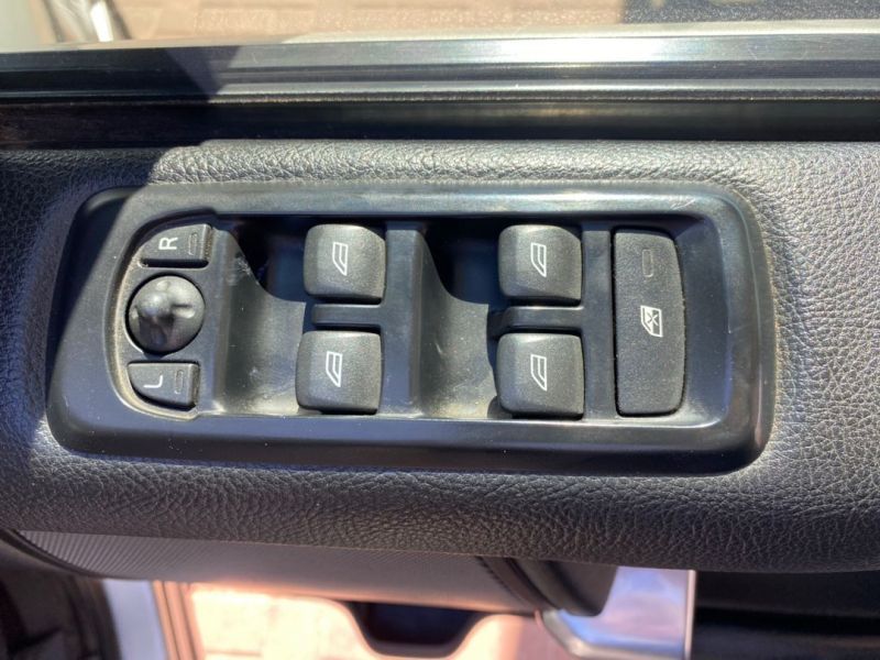 2013 Land Rover Discovery 4 photo 11