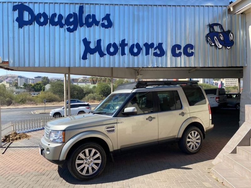 2013 Land Rover Discovery 4 photo 3