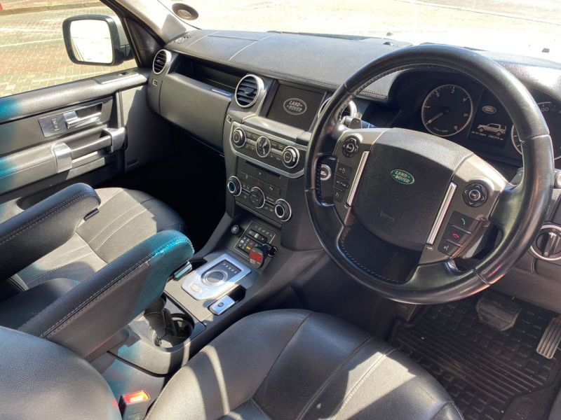 2013 Land Rover Discovery 4 photo 9