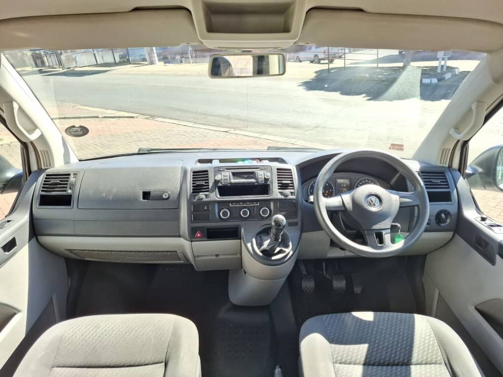 2015 Volkswagen Kombi photo 10