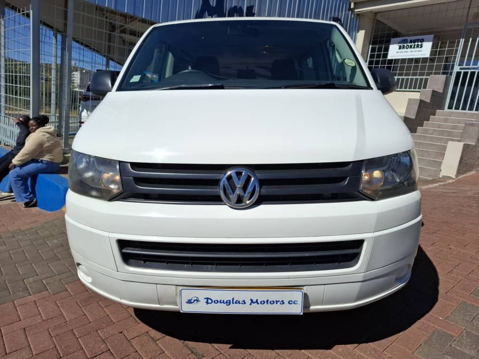 2015 Volkswagen Kombi photo 2