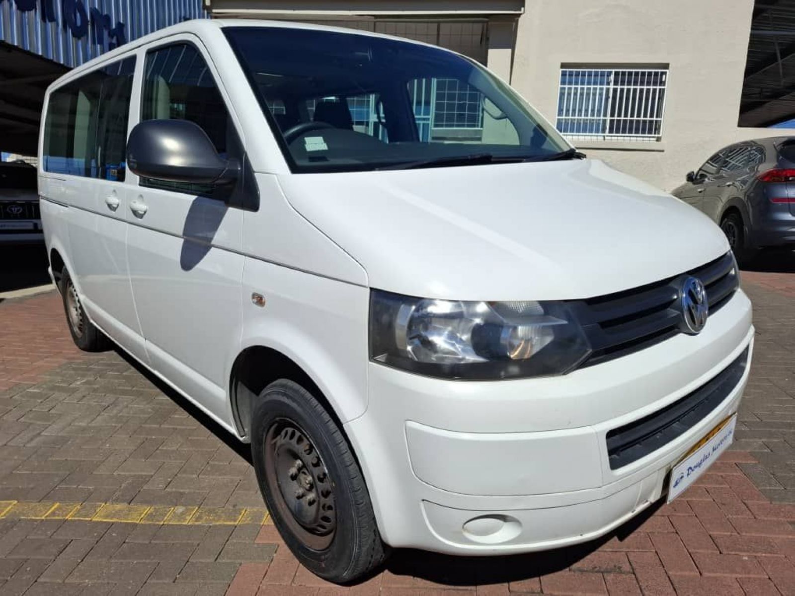 2015 Volkswagen Kombi photo 3