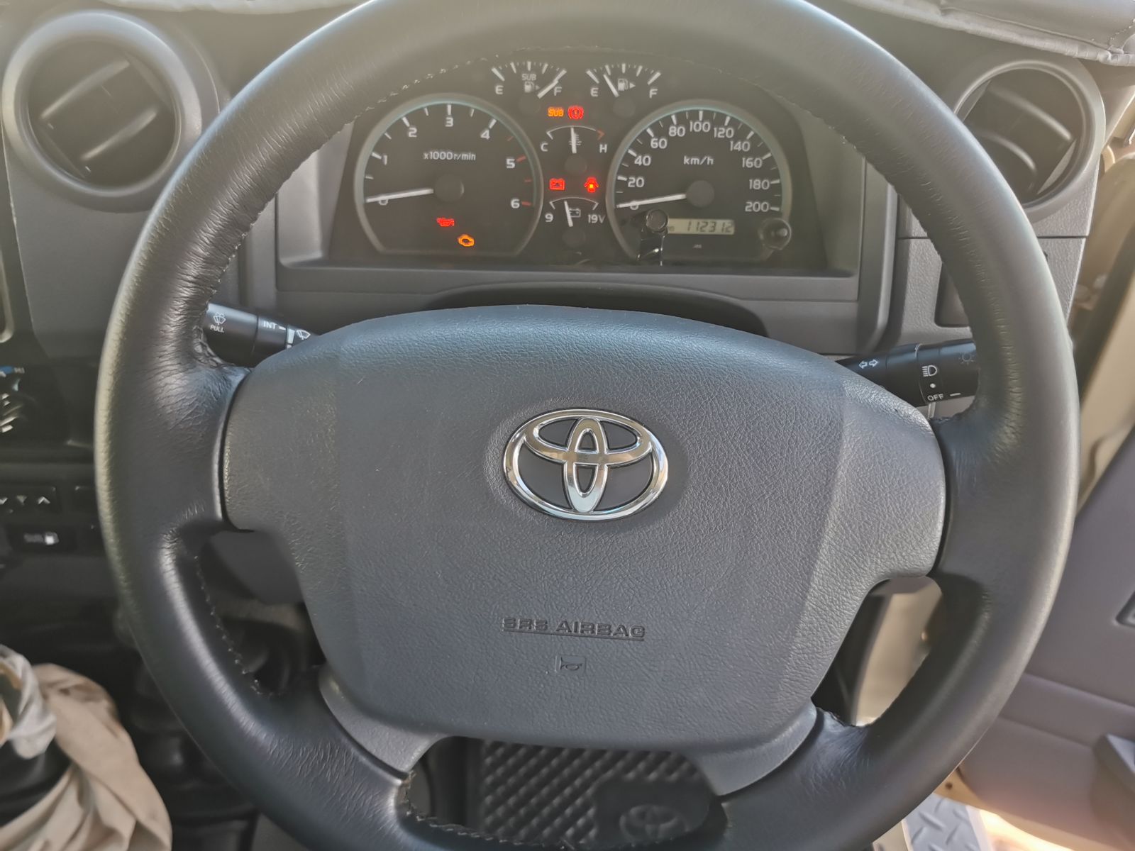 2015 Toyota Land Cruiser photo 5