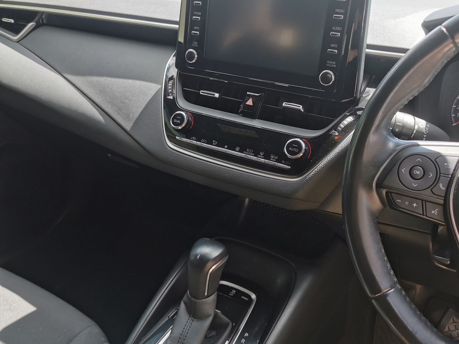 2020 Toyota Corolla photo 5