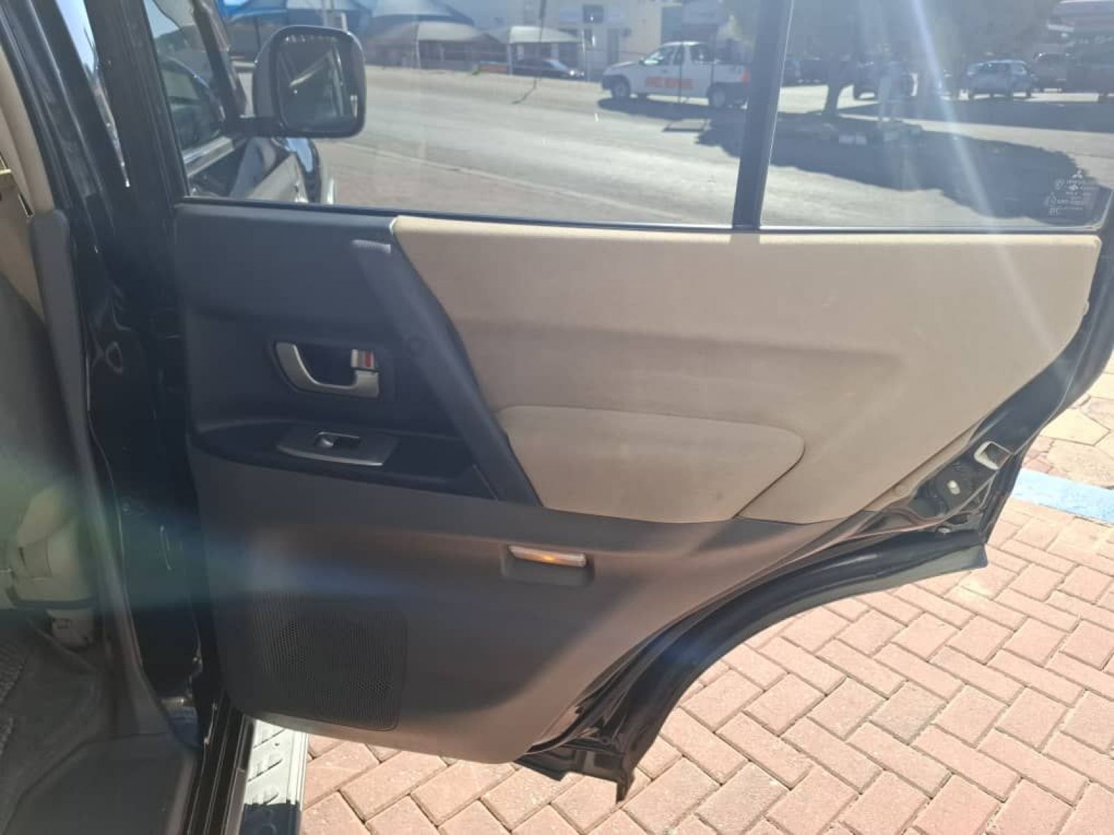 2003 Mitsubishi Pajero photo 12