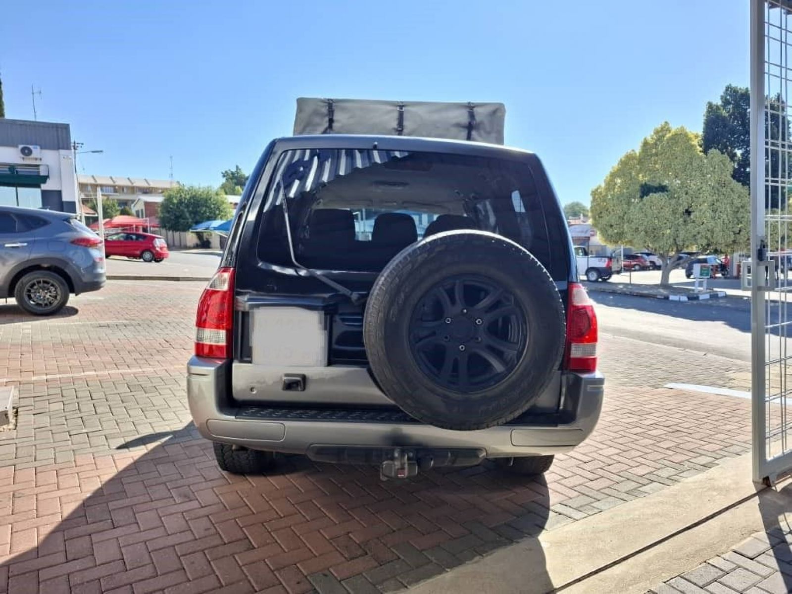 2003 Mitsubishi Pajero photo 5