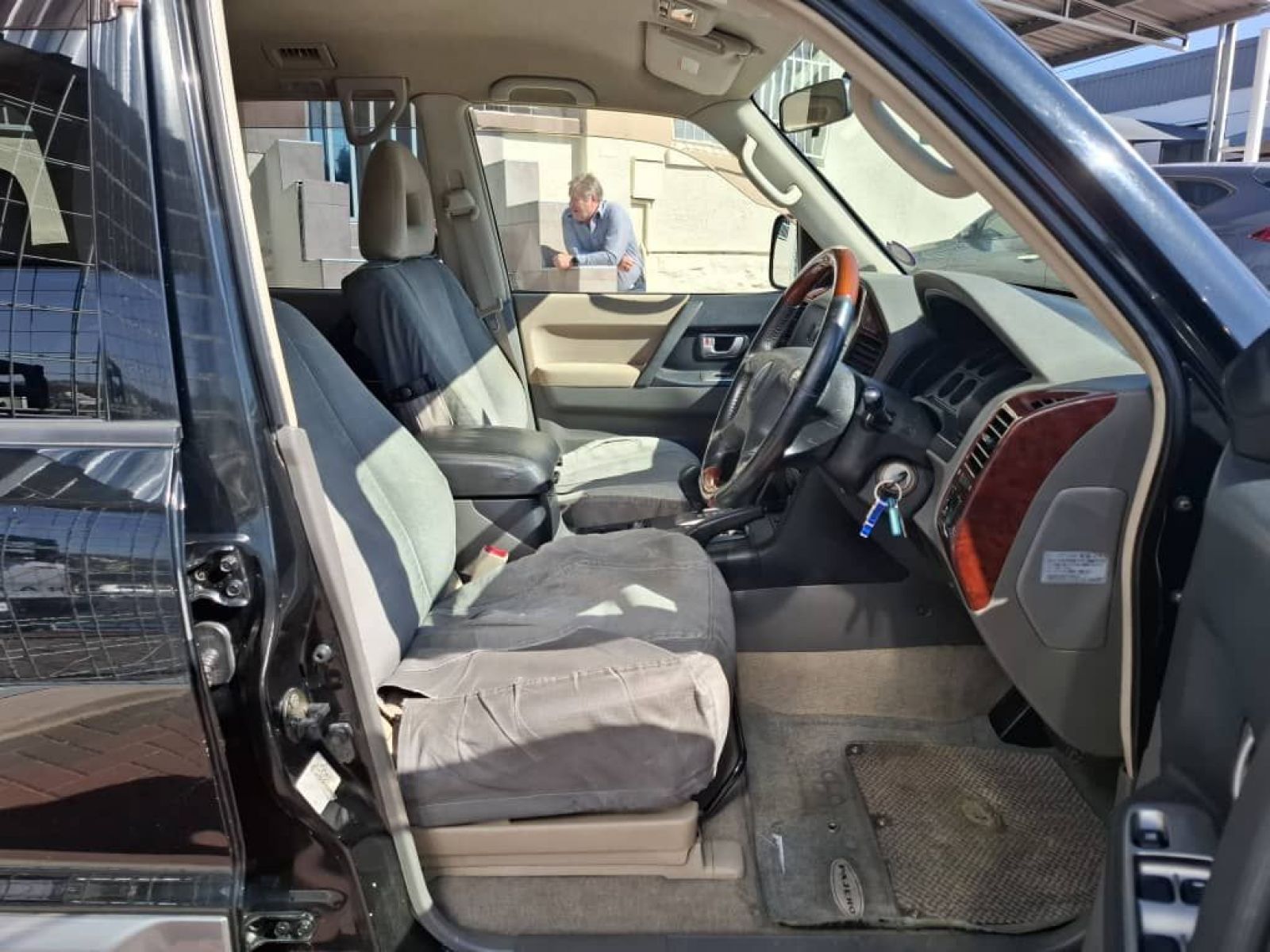 2003 Mitsubishi Pajero photo 9