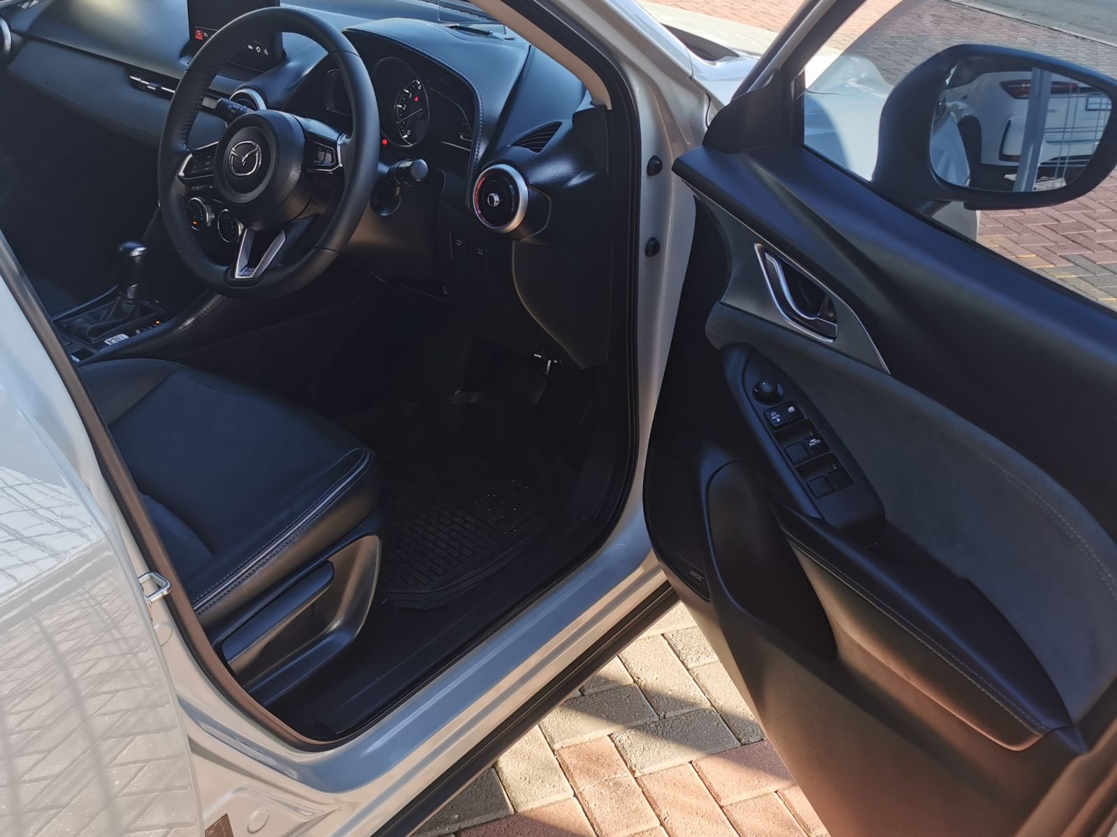 2022 Mazda CX-3 photo 3