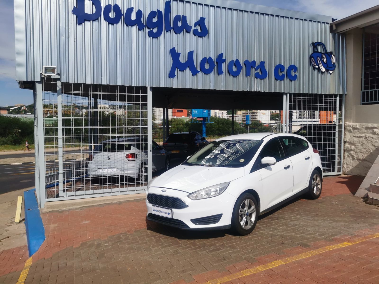 2015 Ford Focus photo 1