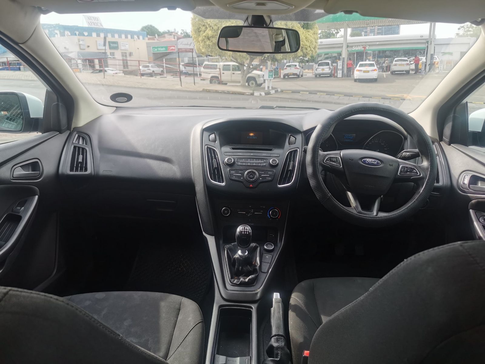 2015 Ford Focus photo 3