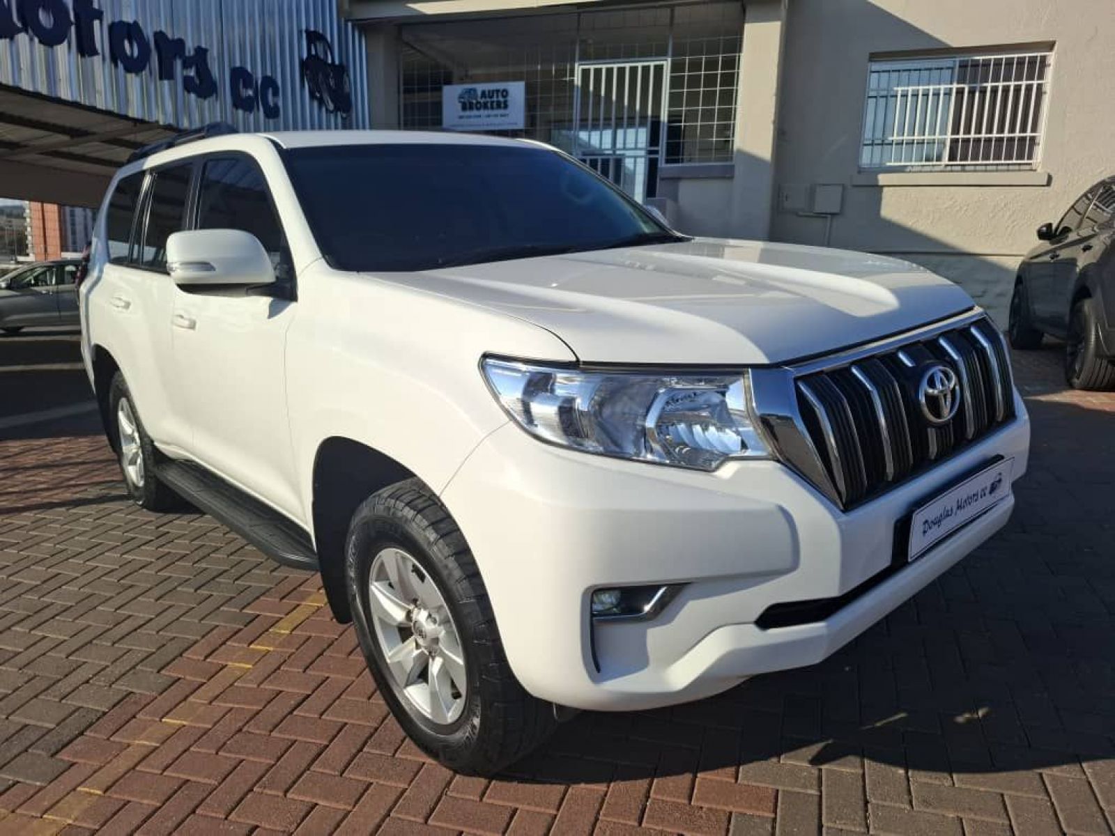 2021 Toyota Prado photo 3