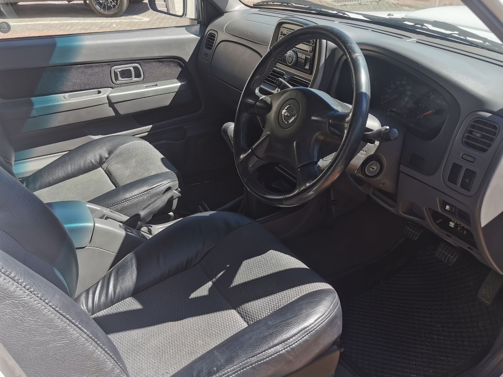 2014 Nissan NP300 photo 4