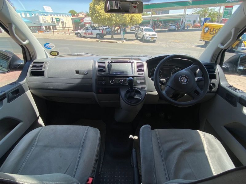 2012 Volkswagen Kombi photo 10