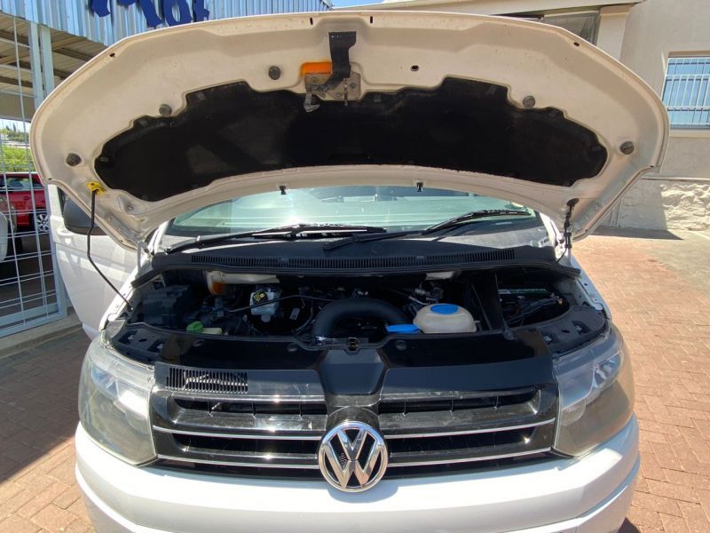 2012 Volkswagen Kombi photo 13