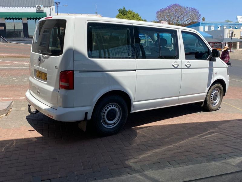 2012 Volkswagen Kombi photo 4