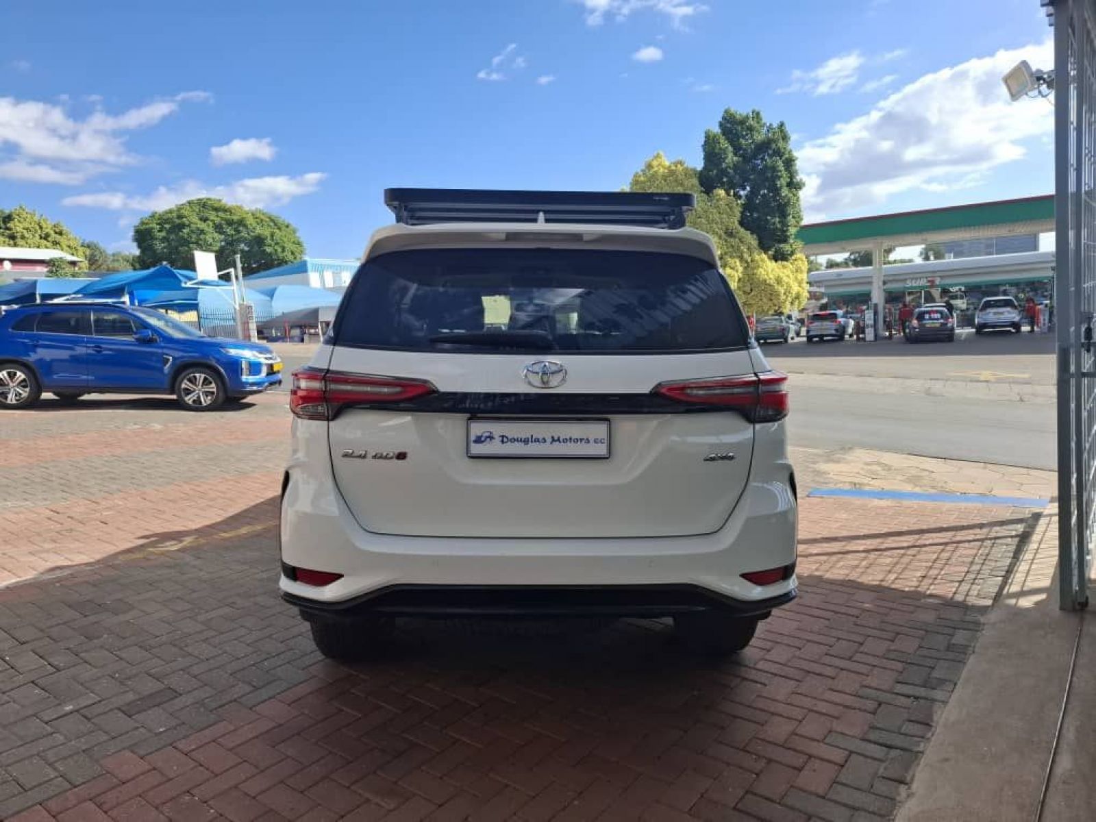2024 Toyota Fortuner photo 4