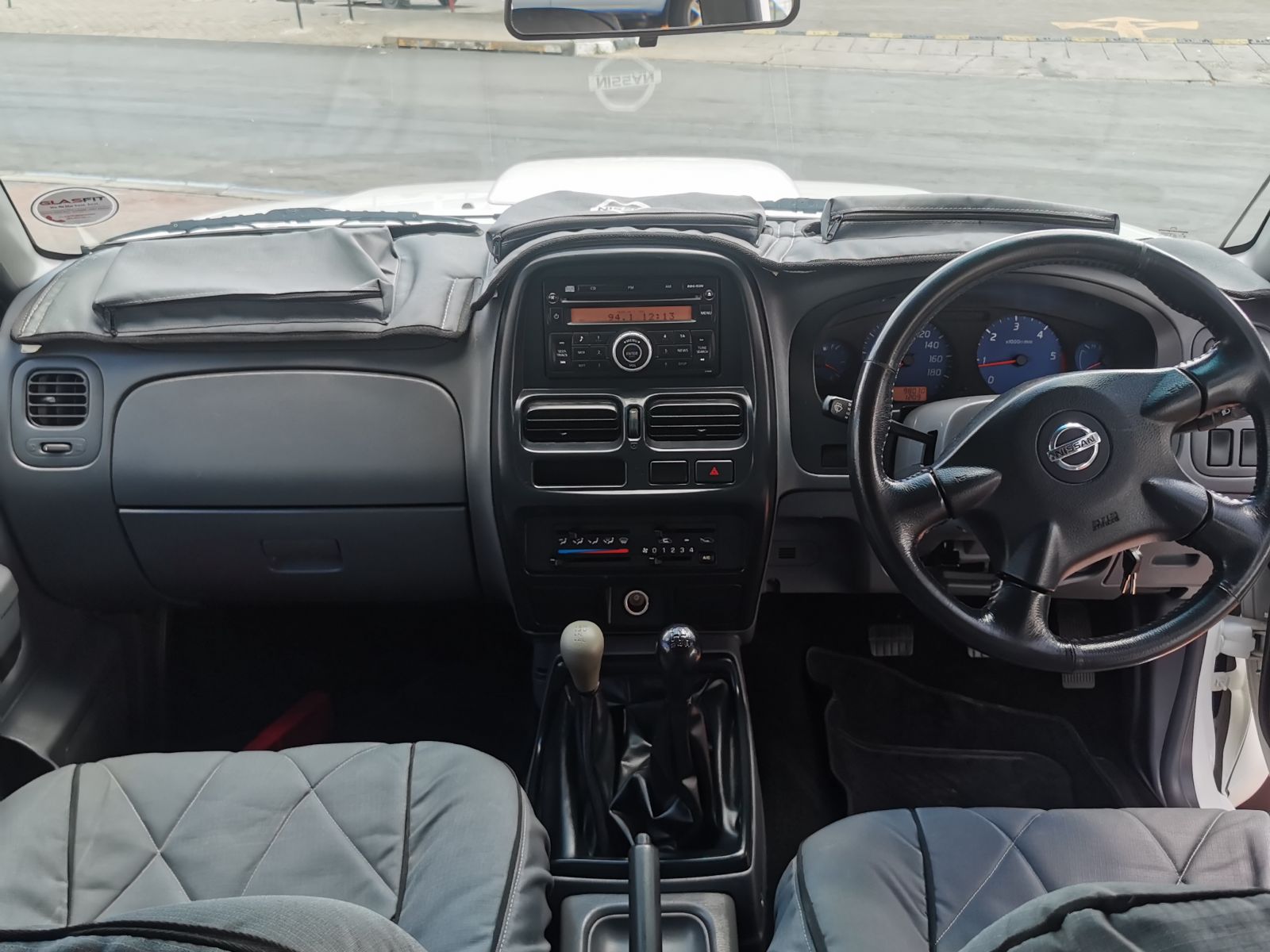 2020 Nissan NP300 photo 6