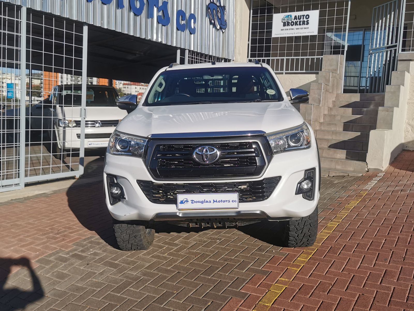 2018 Toyota Hilux photo 2