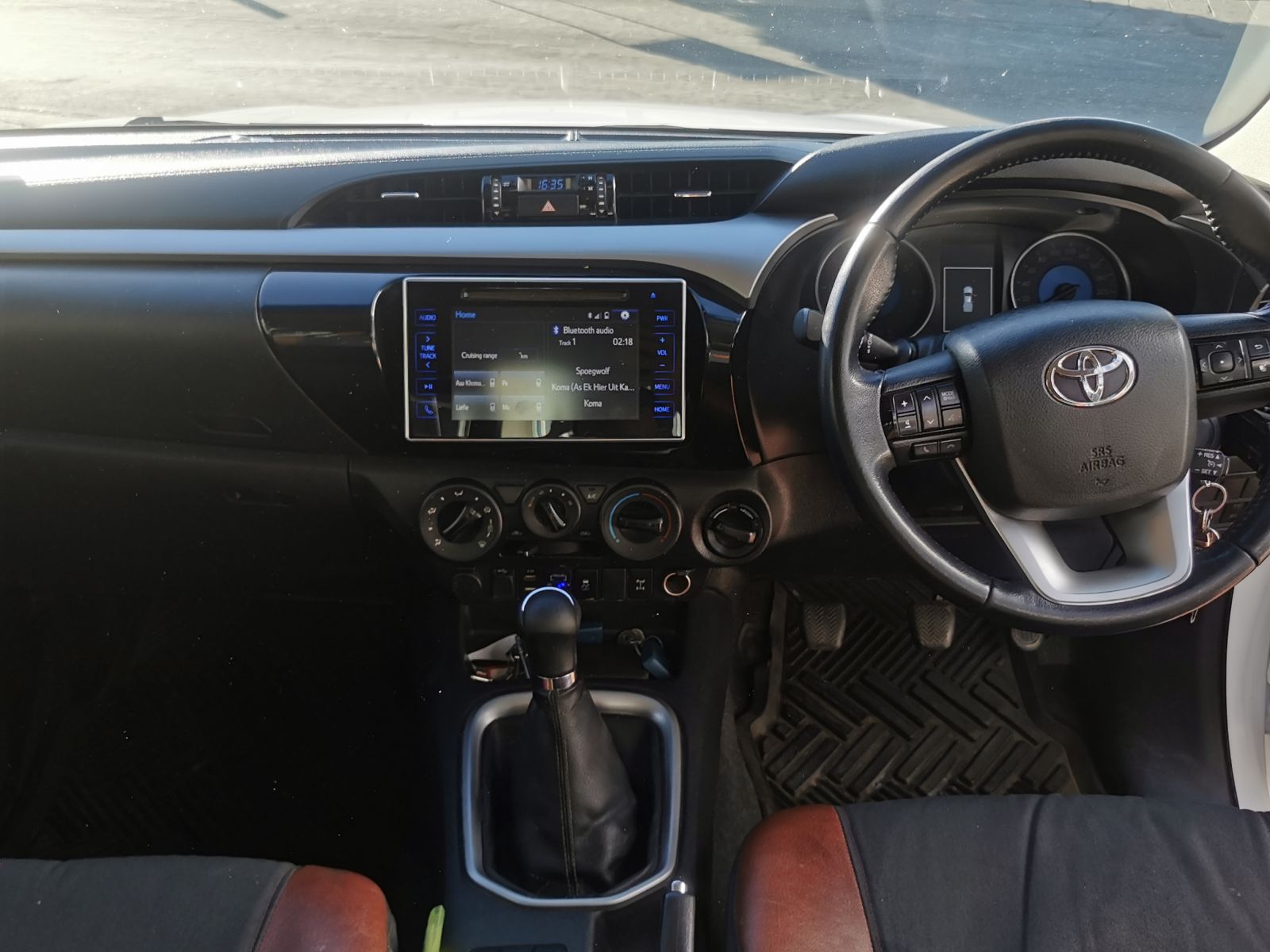 2018 Toyota Hilux photo 7