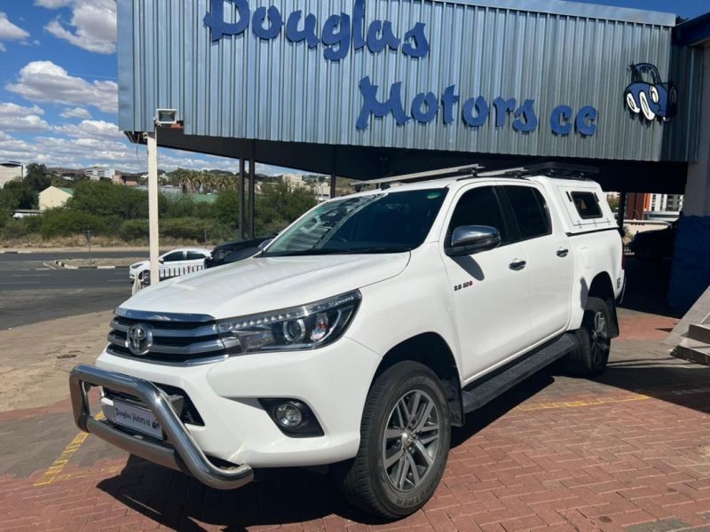2017 Toyota Hilux photo 1