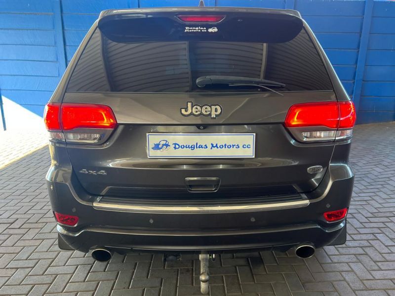 2018 Jeep Grand Cherokee photo 3