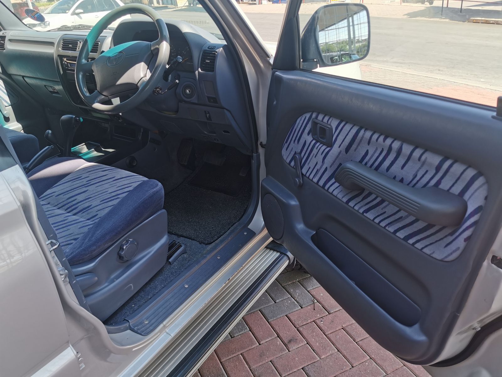 1998 Toyota Prado photo 4