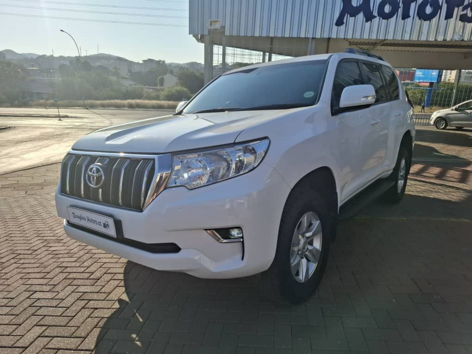 2021 Toyota Prado photo 1