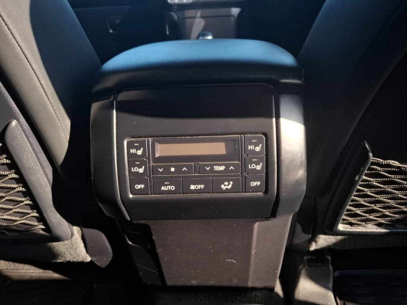 2021 Toyota Prado photo 19
