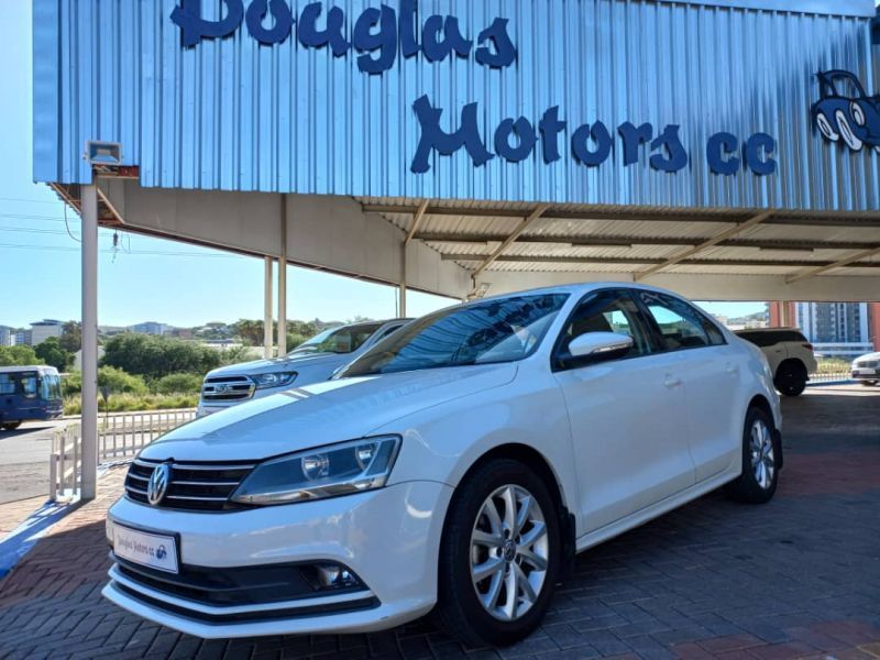 2016 Volkswagen Jetta photo 2