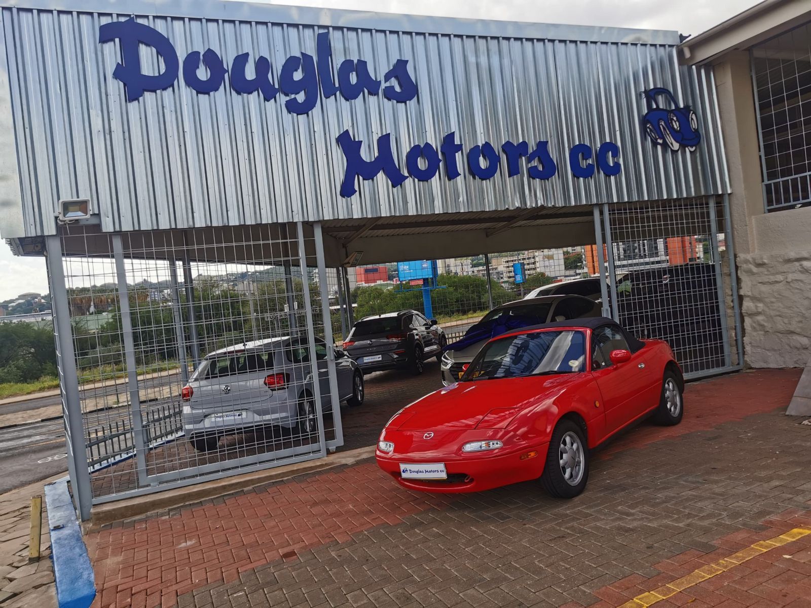 1998 Mazda MX-5 photo 1