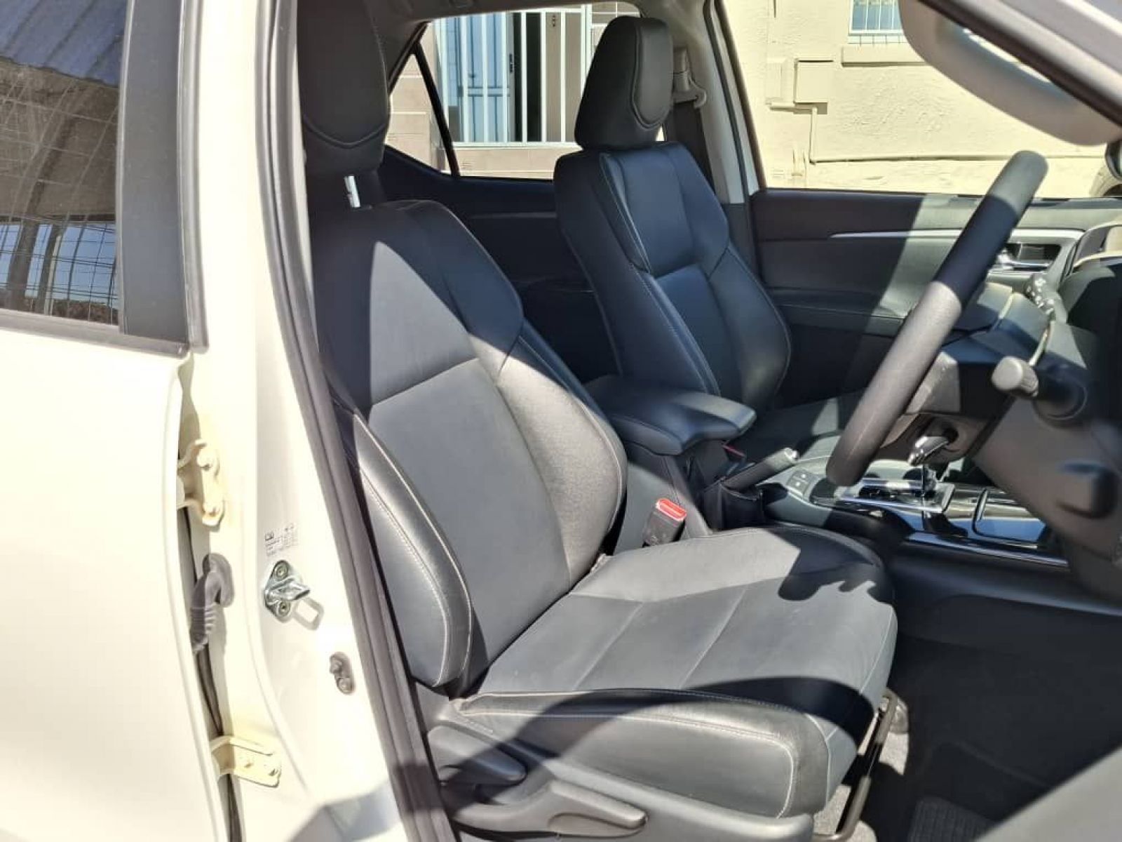 2024 Toyota Fortuner photo 16