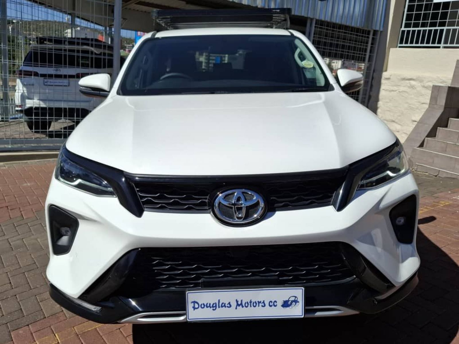 2024 Toyota Fortuner photo 2