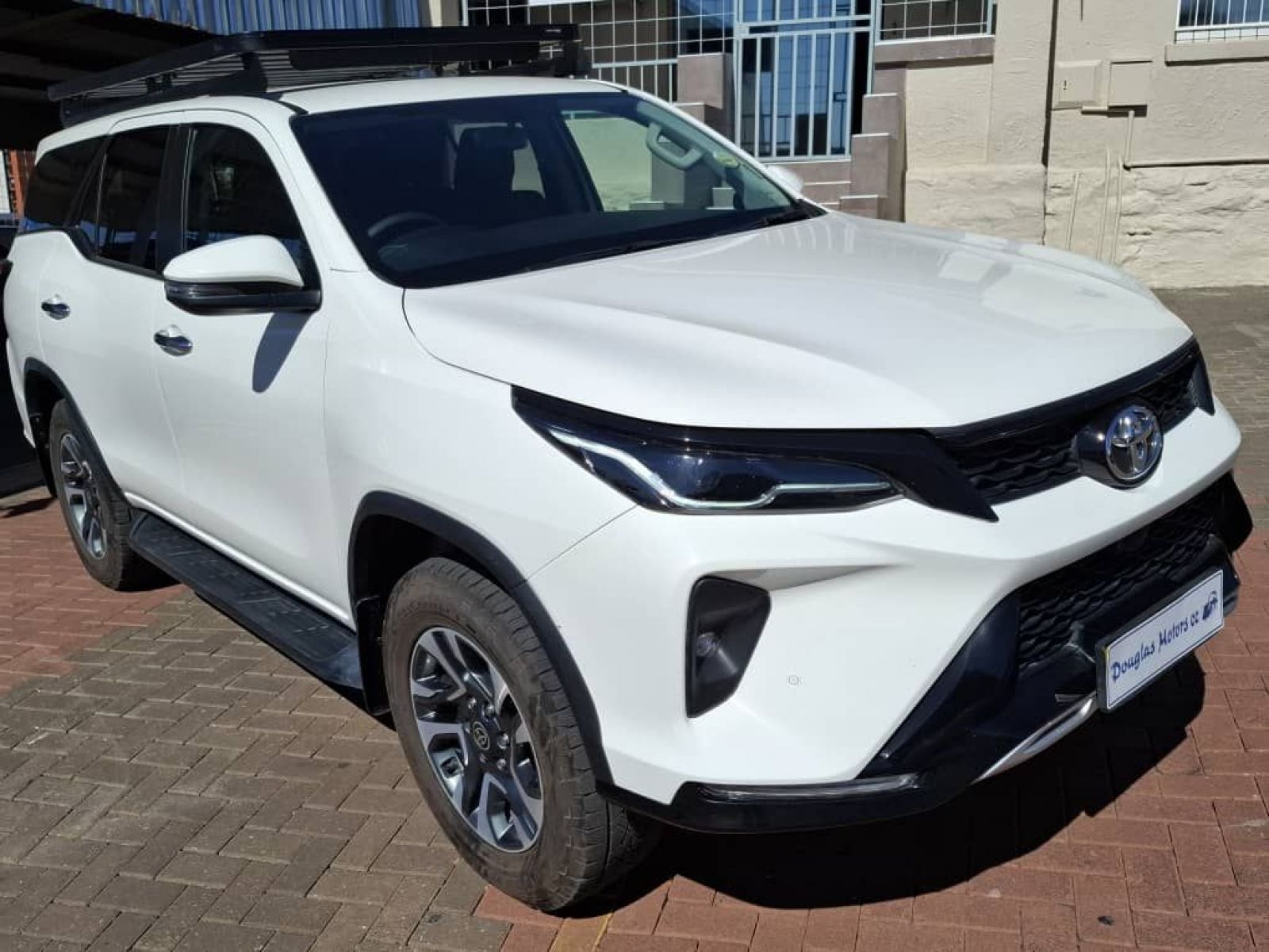 2024 Toyota Fortuner photo 3