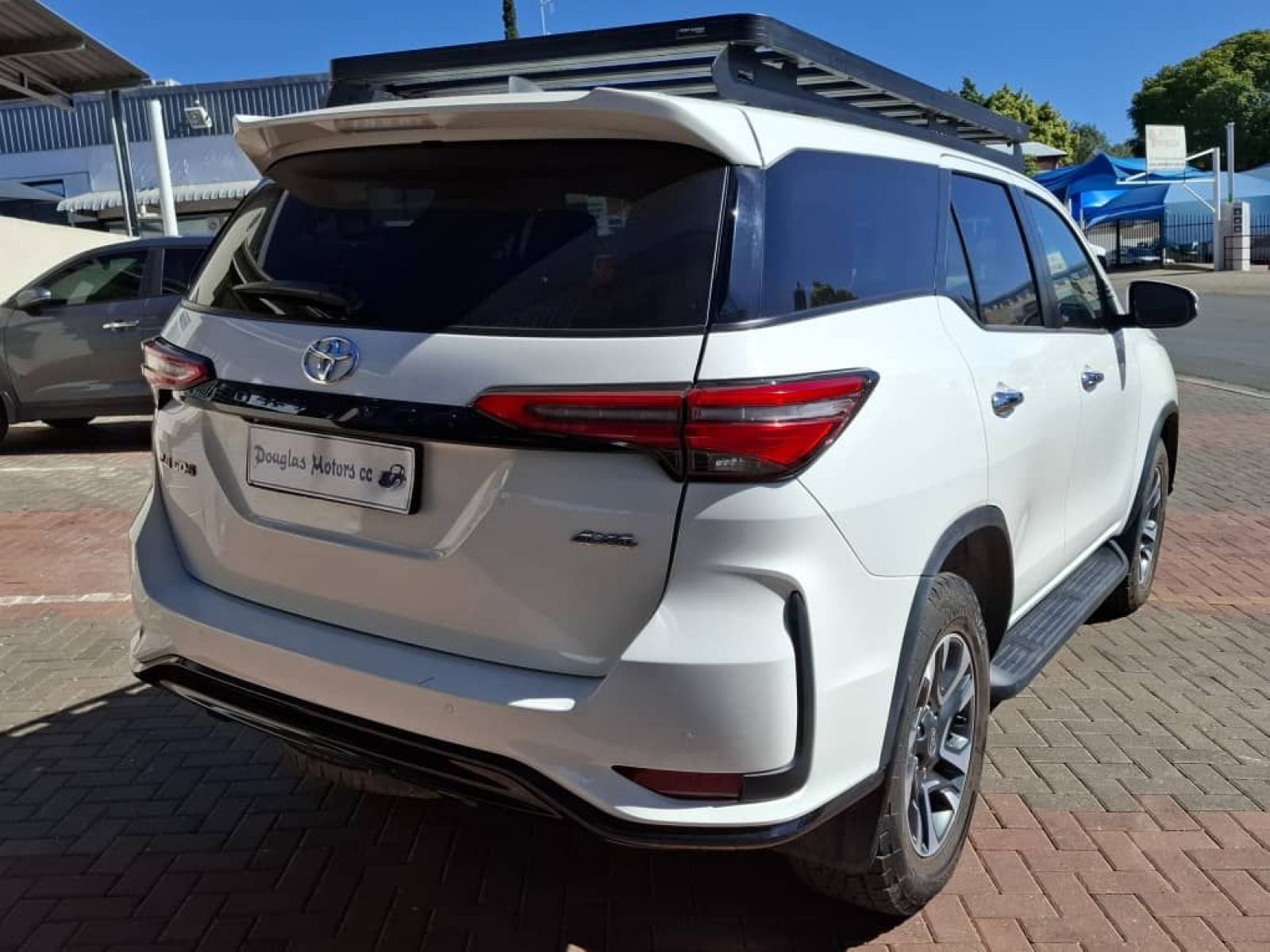 2024 Toyota Fortuner photo 4