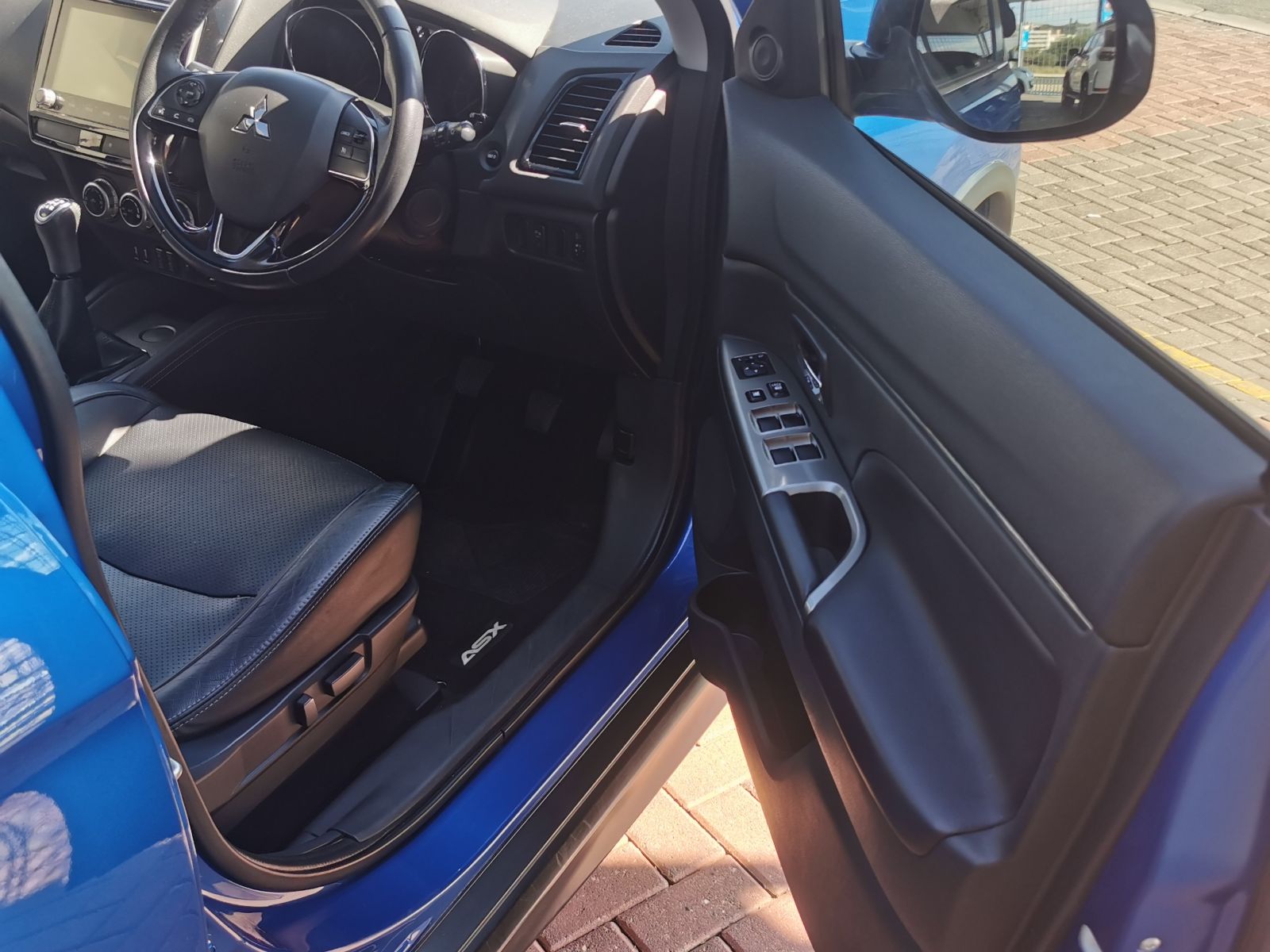 2021 Mitsubishi ASX photo 3