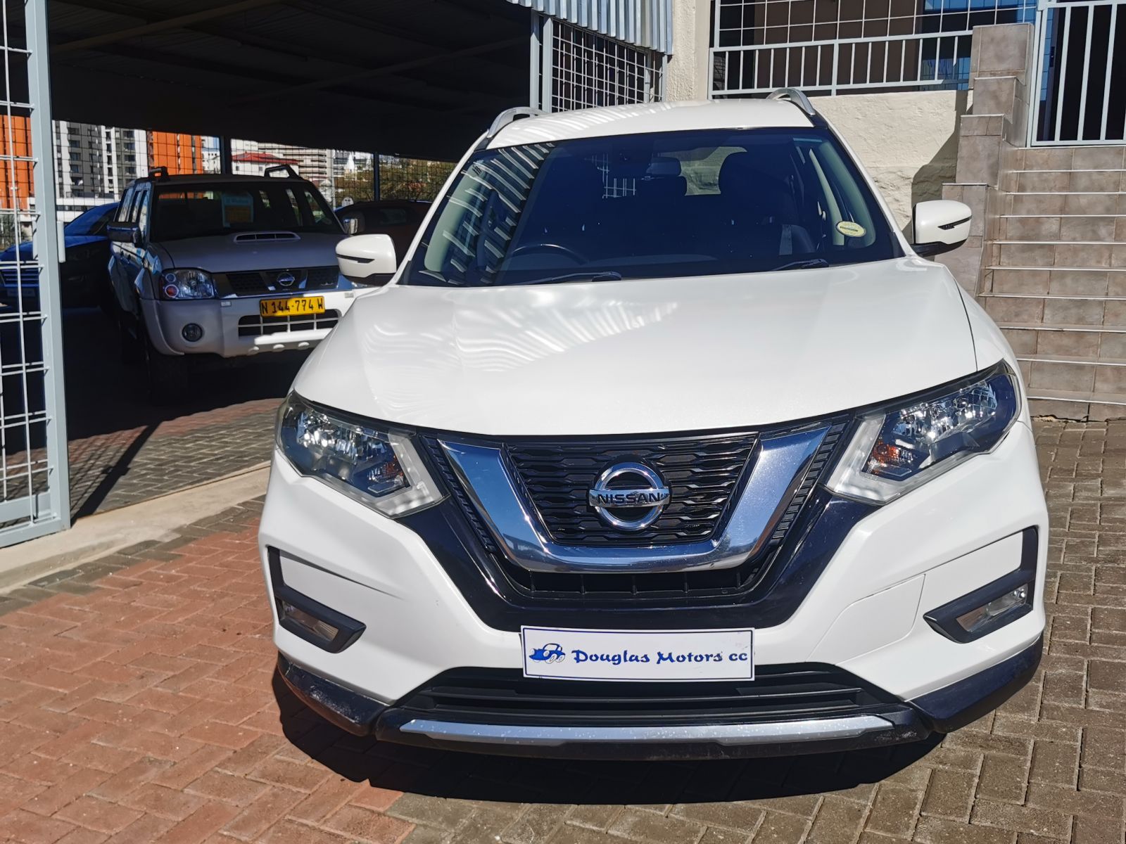 2018 Nissan X-trail photo 2