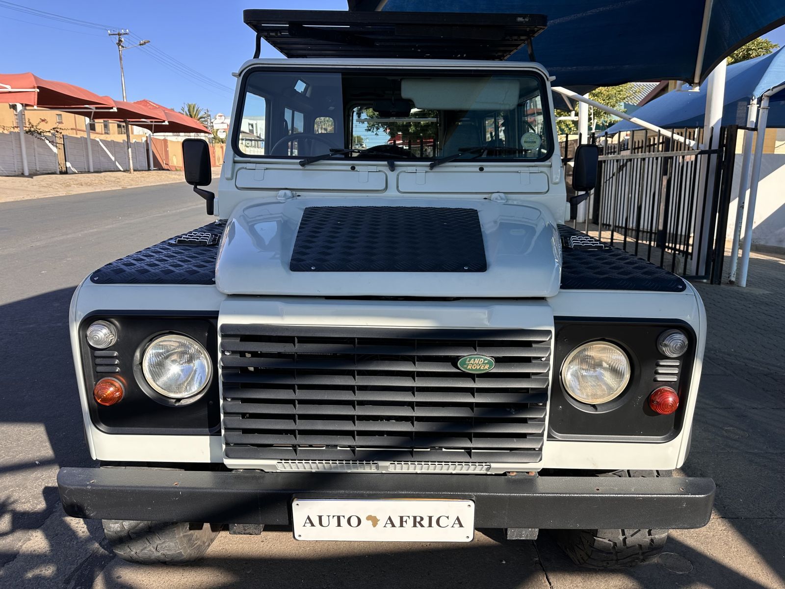 1999 Land Rover Defender photo 3