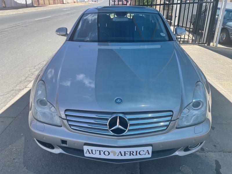 2000 Mercedes-Benz CLS Class photo 3