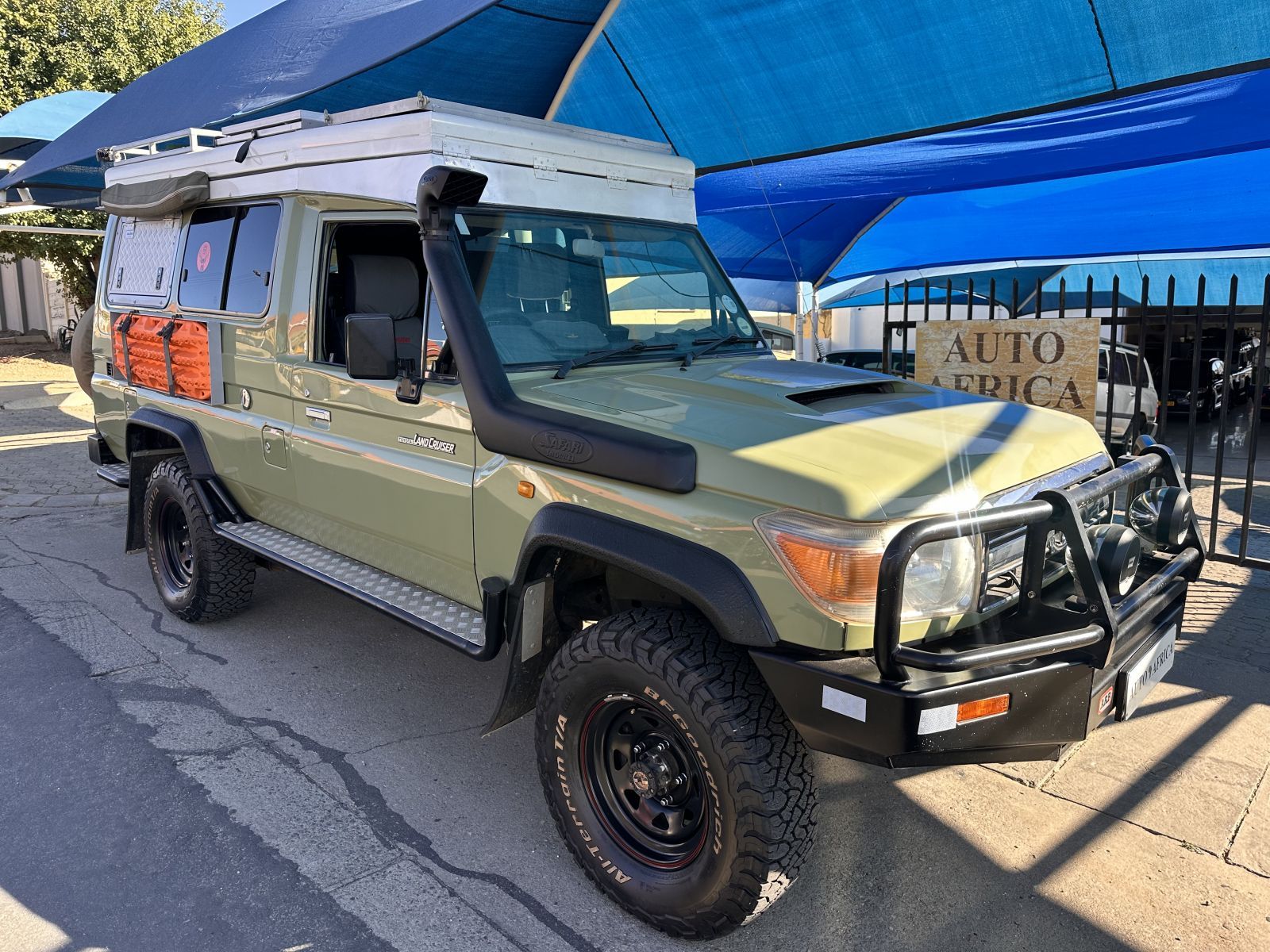2007 Toyota Land Cruiser photo 1