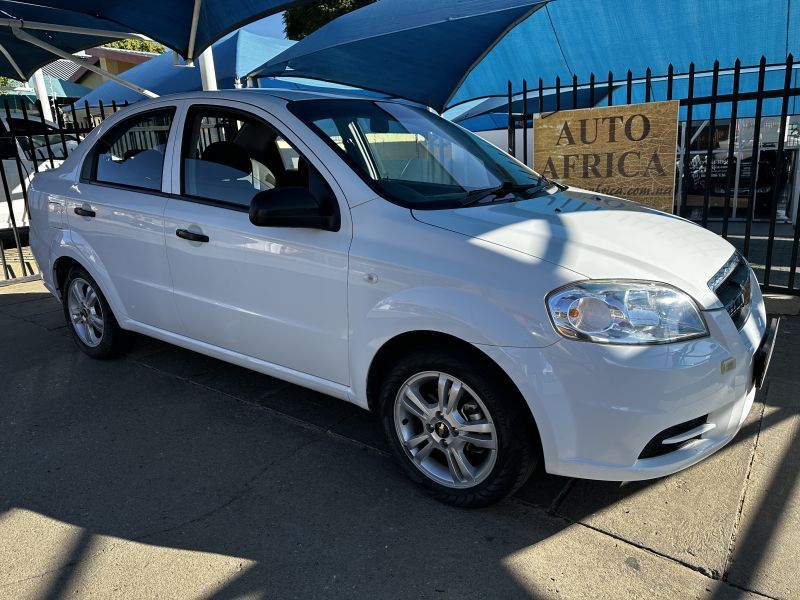 2015 Chevrolet Aveo photo 3