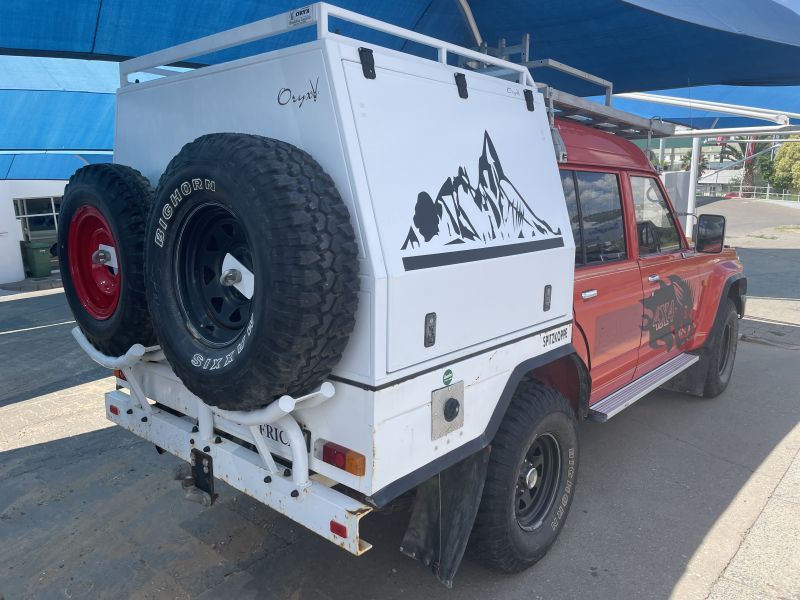 1995 Nissan Patrol photo 3