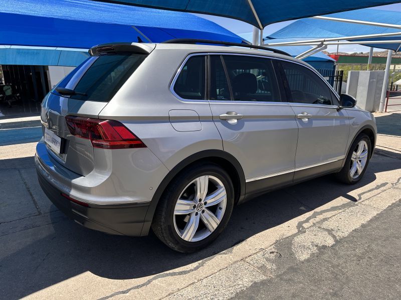2021 Volkswagen Tiguan photo 4