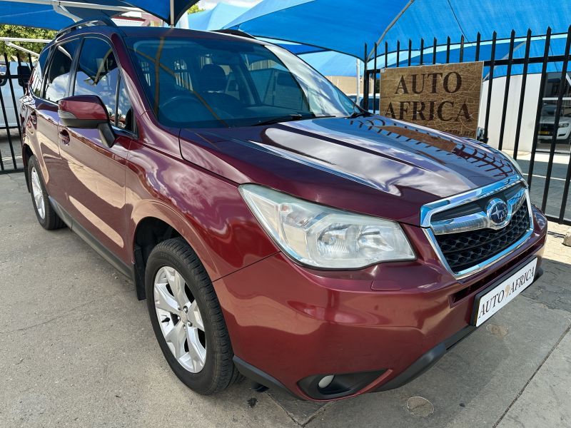 2014 Subaru Forester photo 2