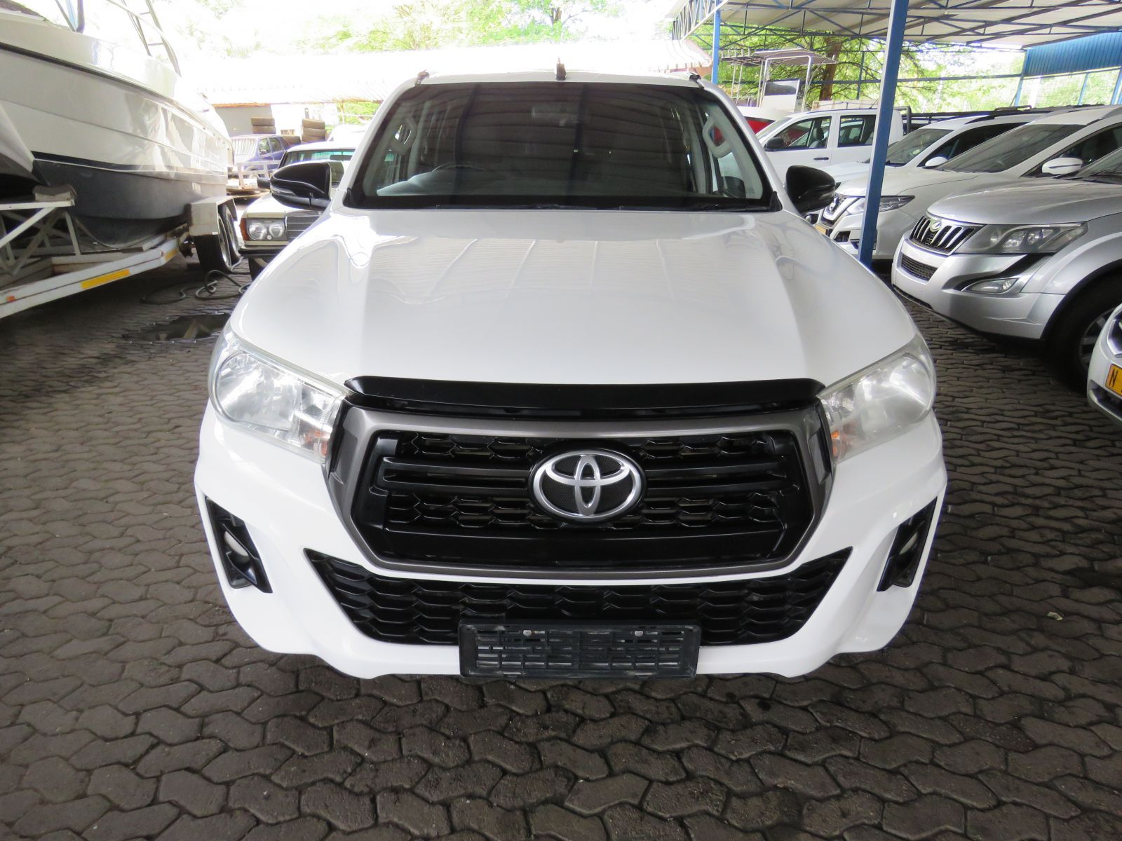 2018 Toyota Hilux photo 3