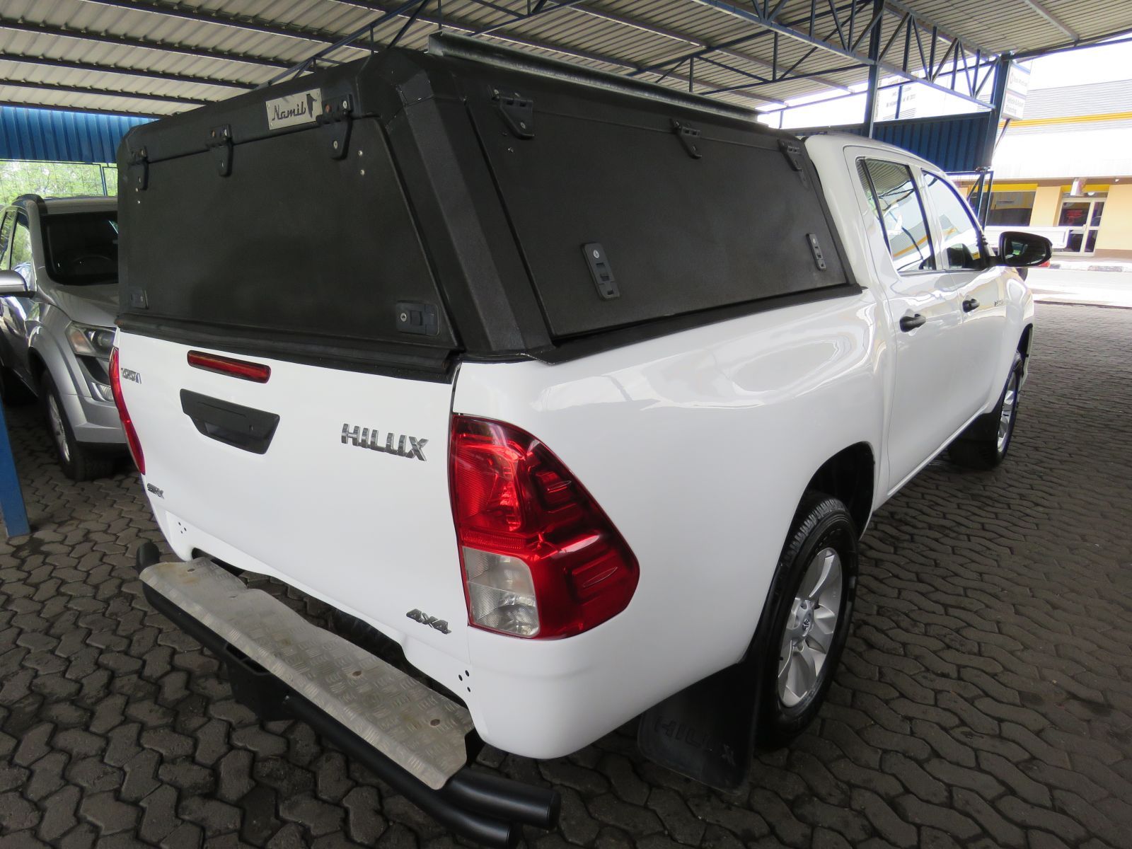 2018 Toyota Hilux photo 7