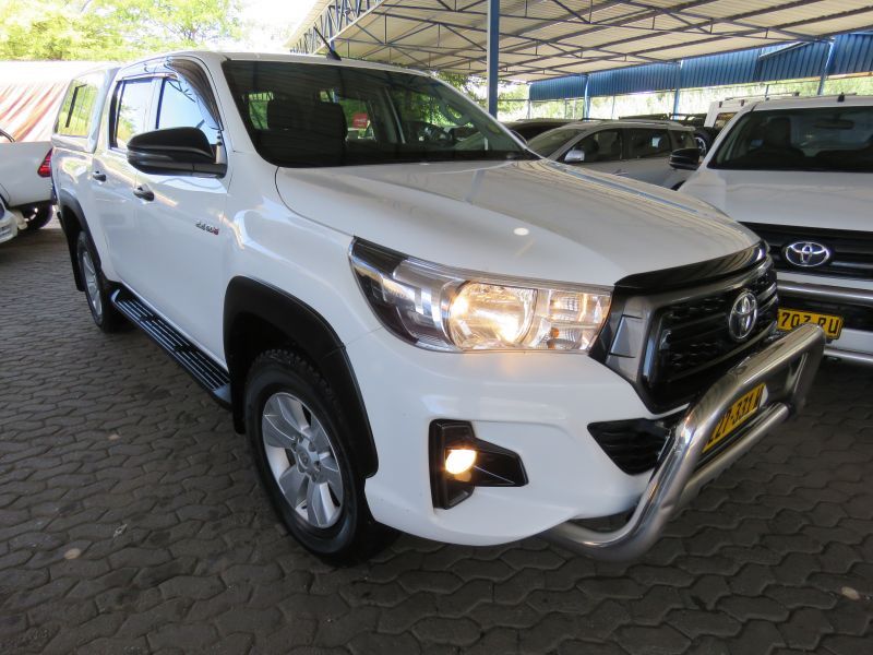 2018 Toyota Hilux photo 2