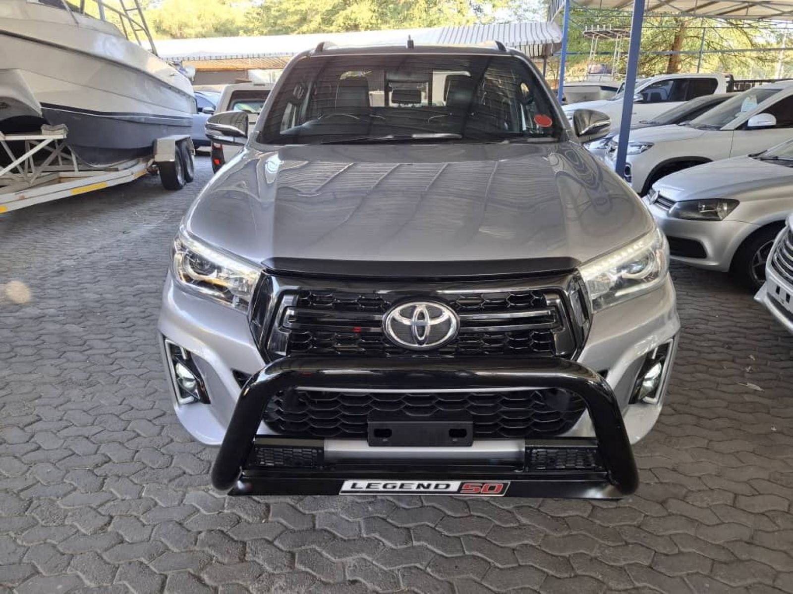 2020 Toyota Hilux photo 3